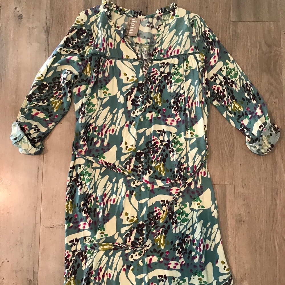 Beautiful Women’s Dress - Sold @ Anthropologie!